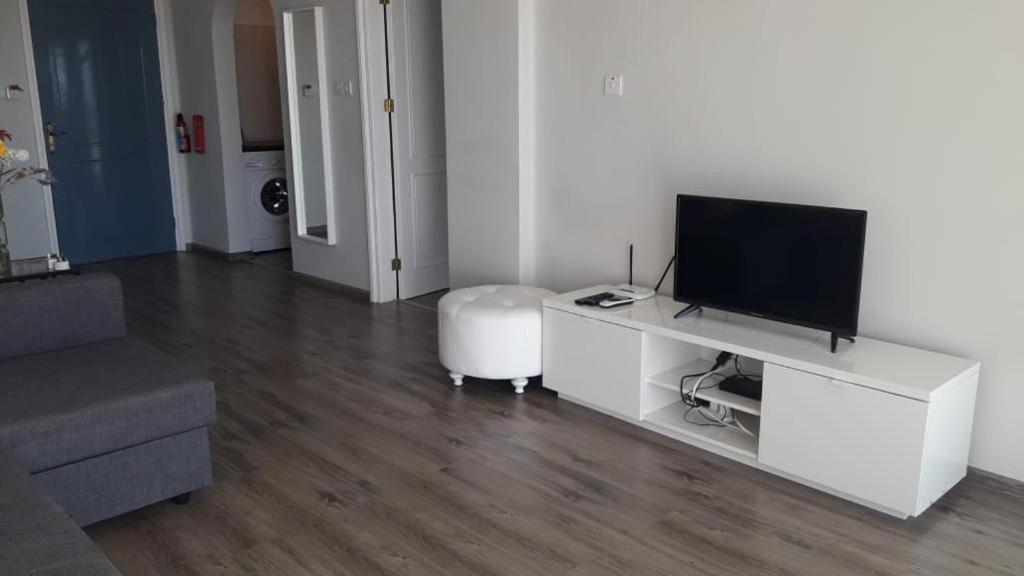 Kings Palace - Modern And Stylish 1 Bedroom Apartment Paphos Exterior foto