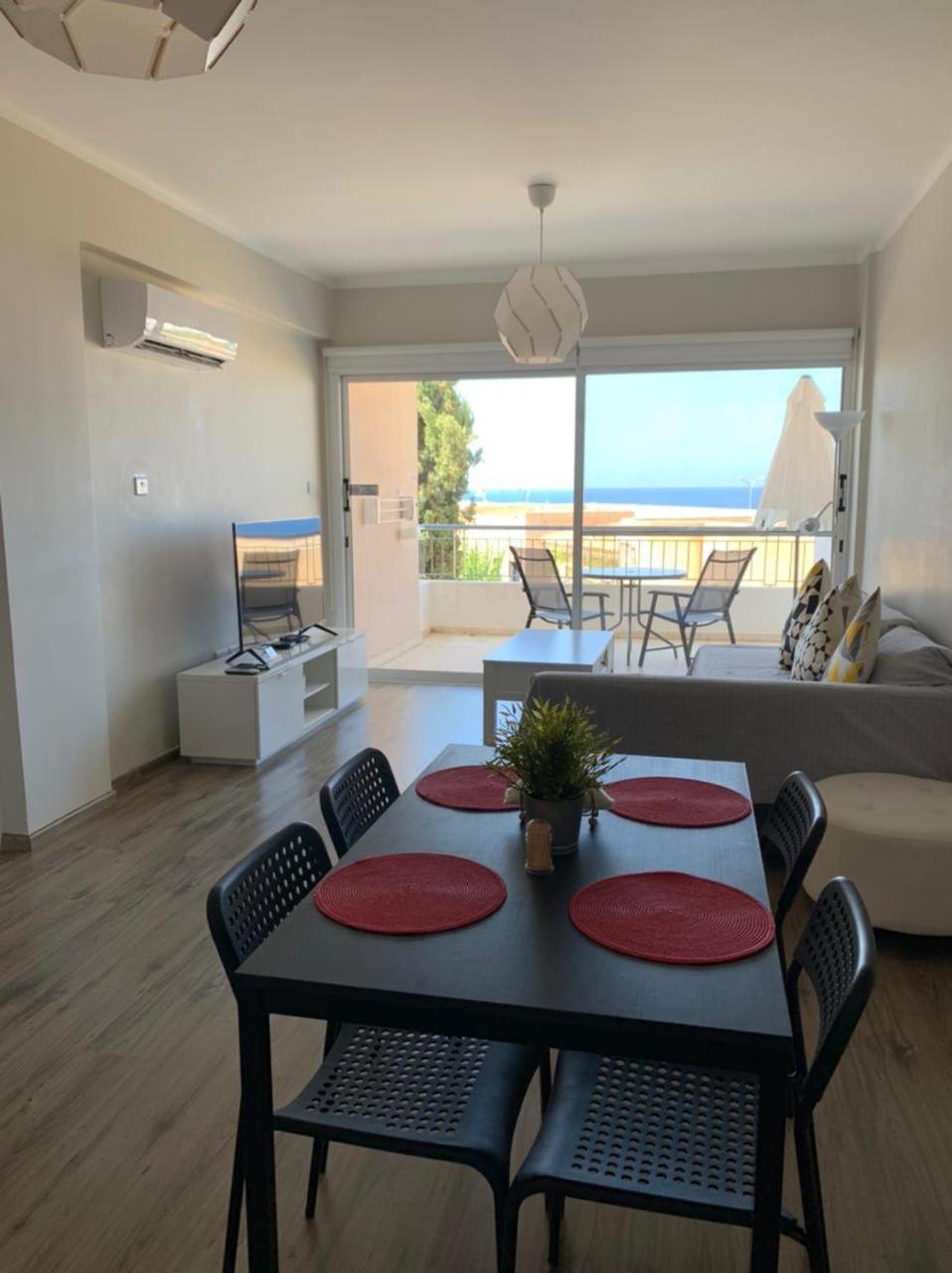 Kings Palace - Modern And Stylish 1 Bedroom Apartment Paphos Exterior foto