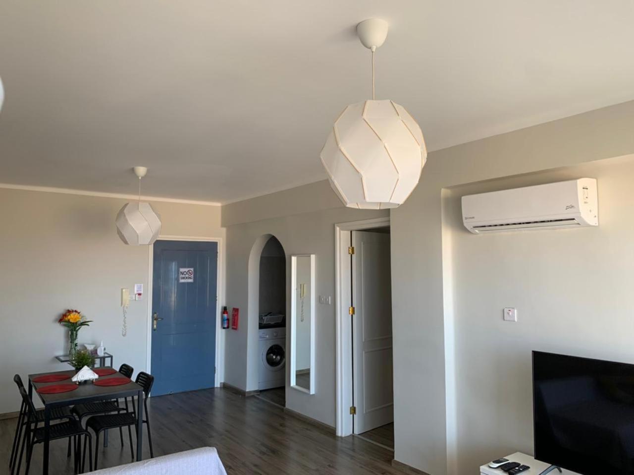 Kings Palace - Modern And Stylish 1 Bedroom Apartment Paphos Exterior foto