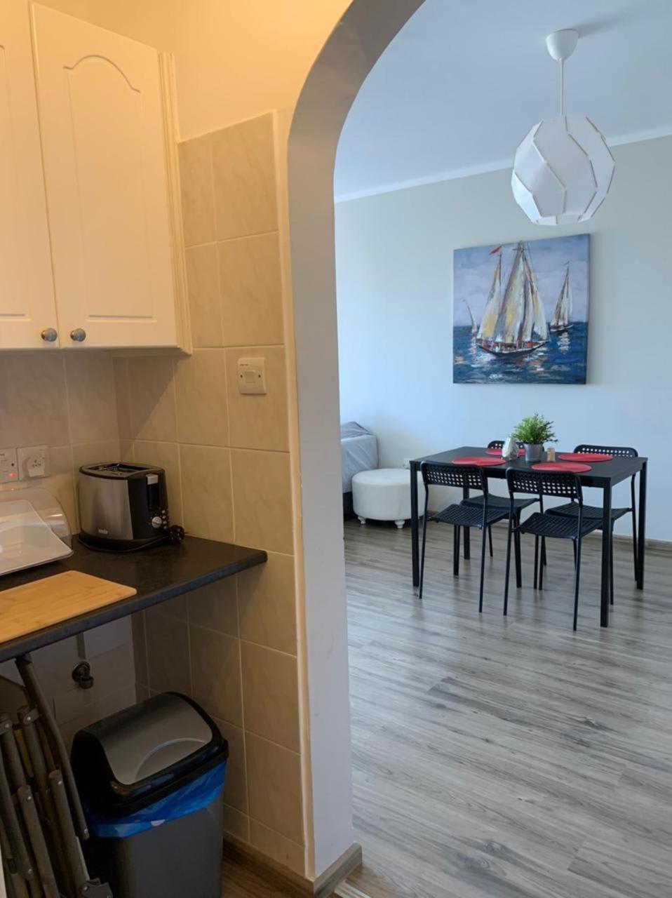 Kings Palace - Modern And Stylish 1 Bedroom Apartment Paphos Exterior foto