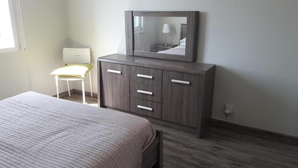 Kings Palace - Modern And Stylish 1 Bedroom Apartment Paphos Exterior foto