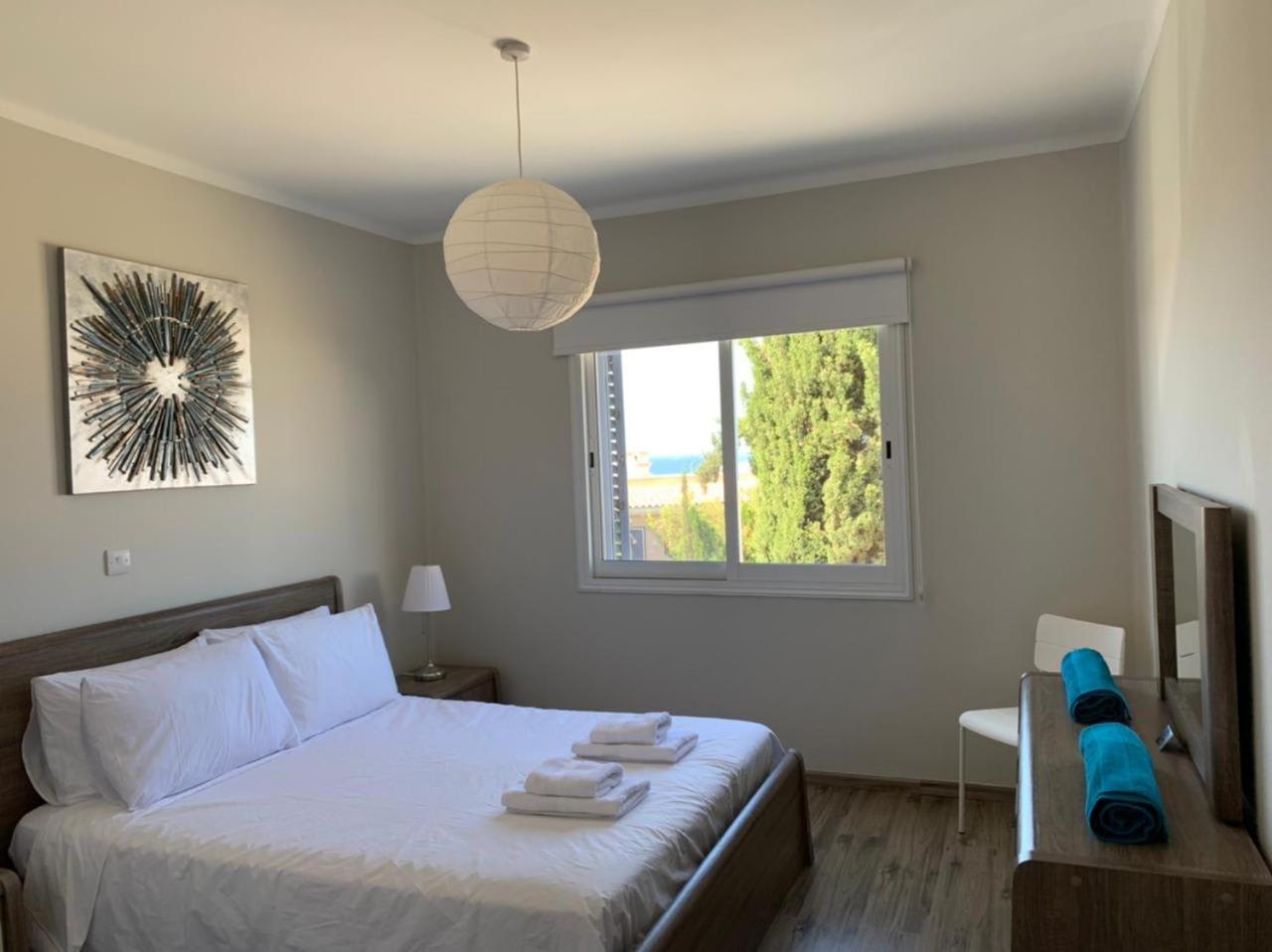 Kings Palace - Modern And Stylish 1 Bedroom Apartment Paphos Exterior foto